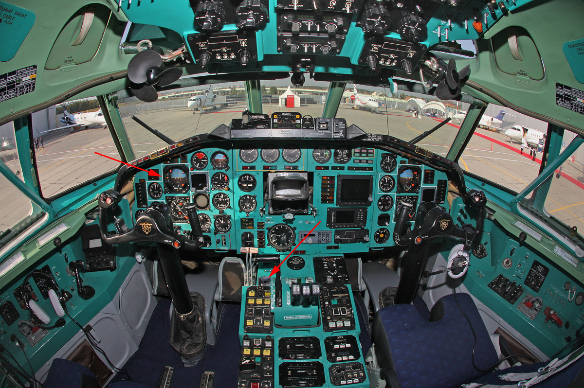 szmolenszk-04-cockpit